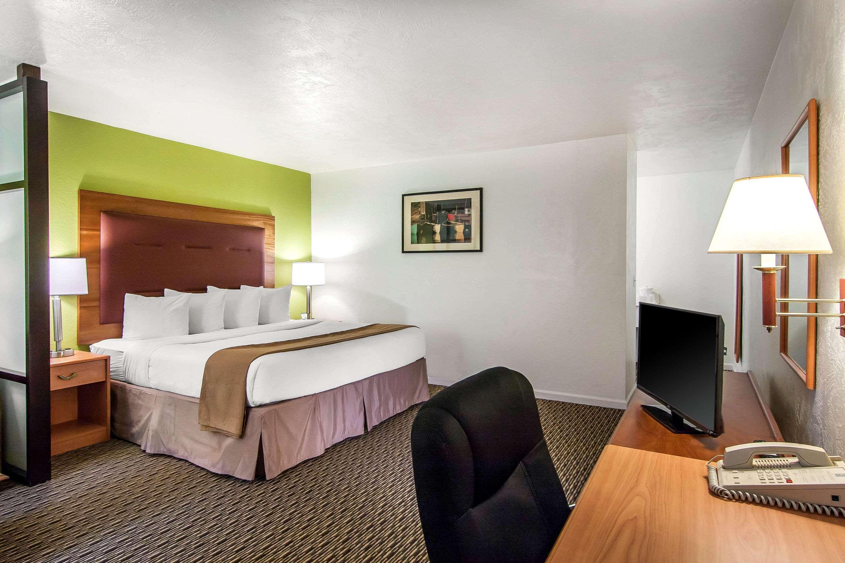 Quality Inn & Suites At Coos Bay North Bend Zewnętrze zdjęcie