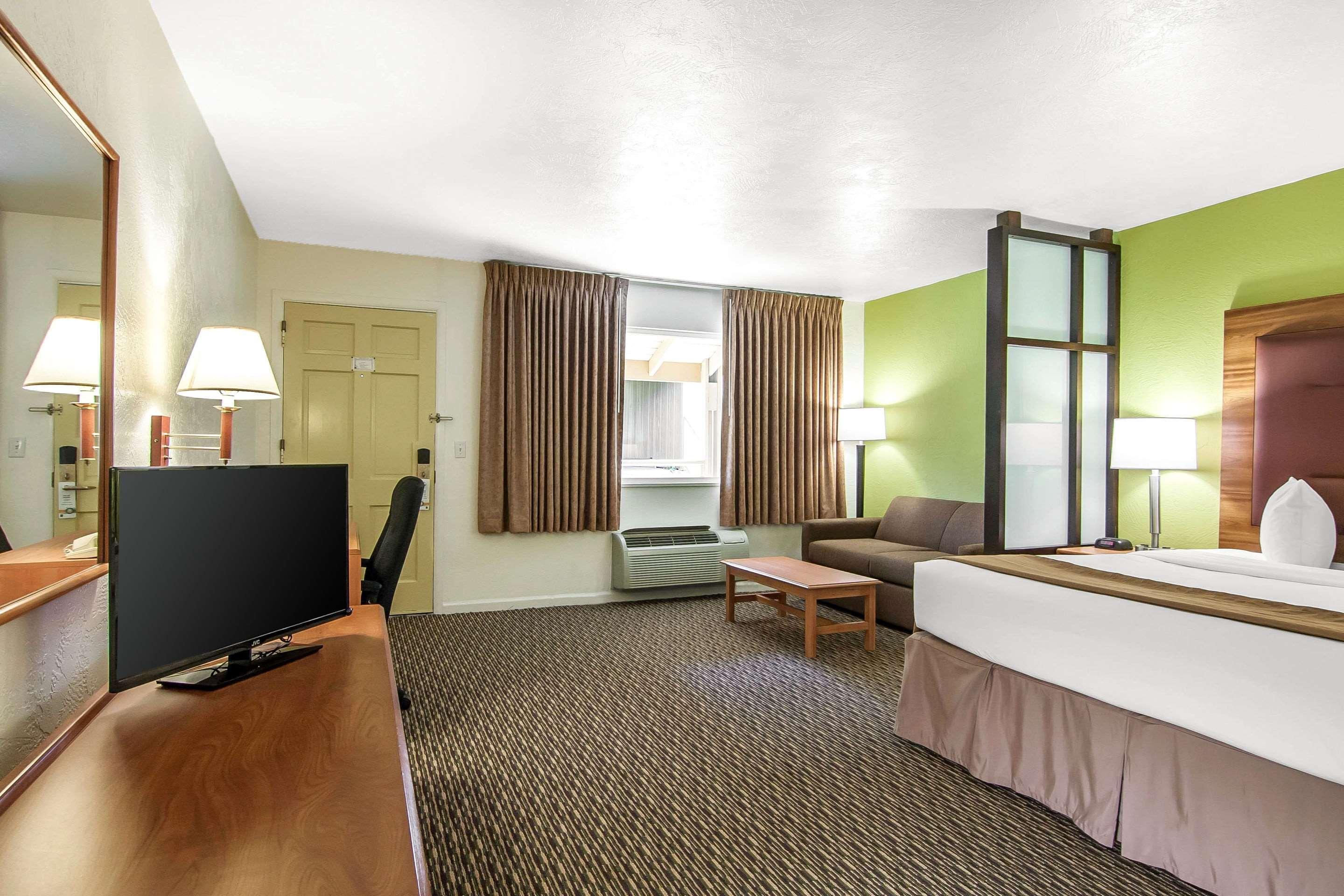 Quality Inn & Suites At Coos Bay North Bend Zewnętrze zdjęcie