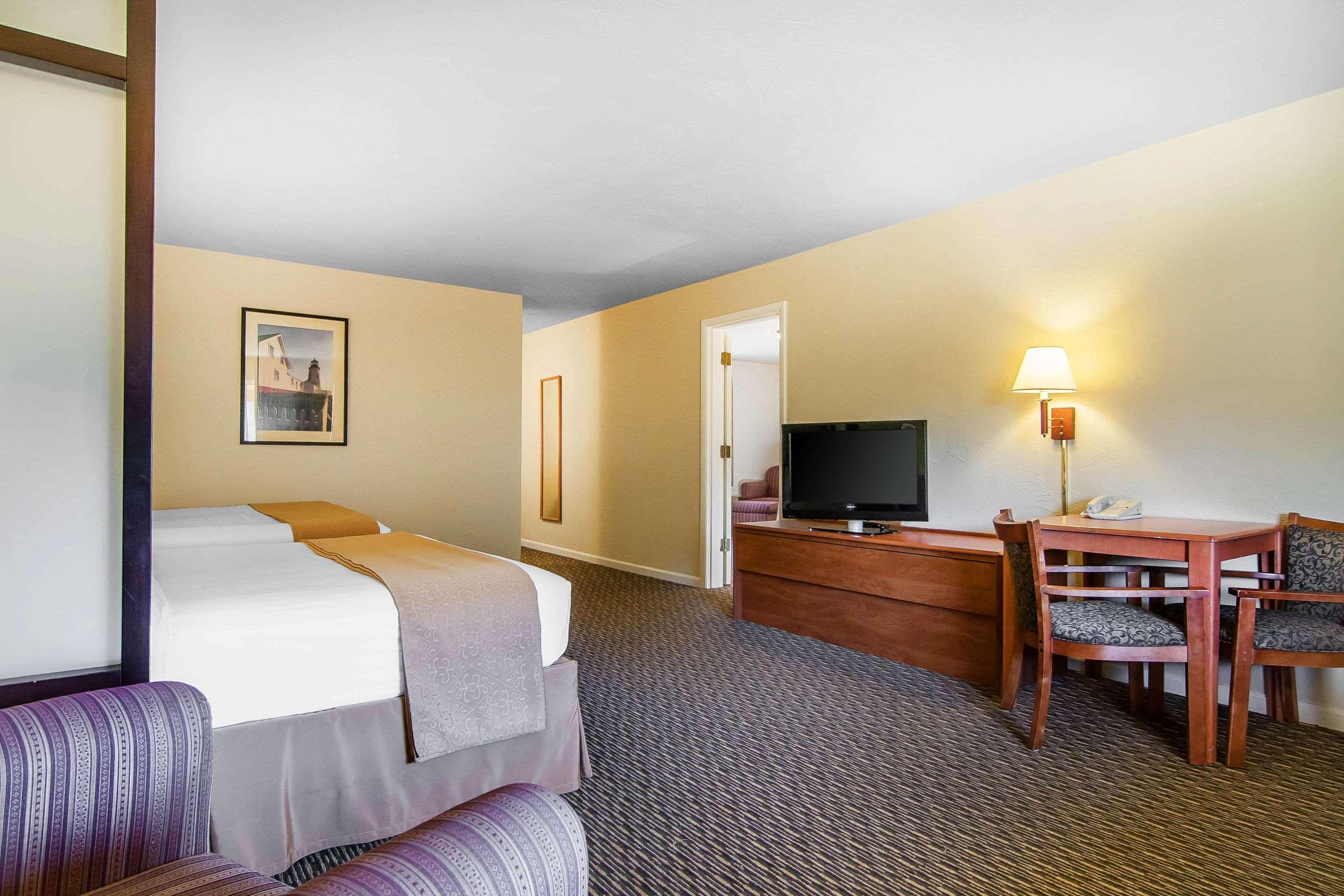 Quality Inn & Suites At Coos Bay North Bend Zewnętrze zdjęcie