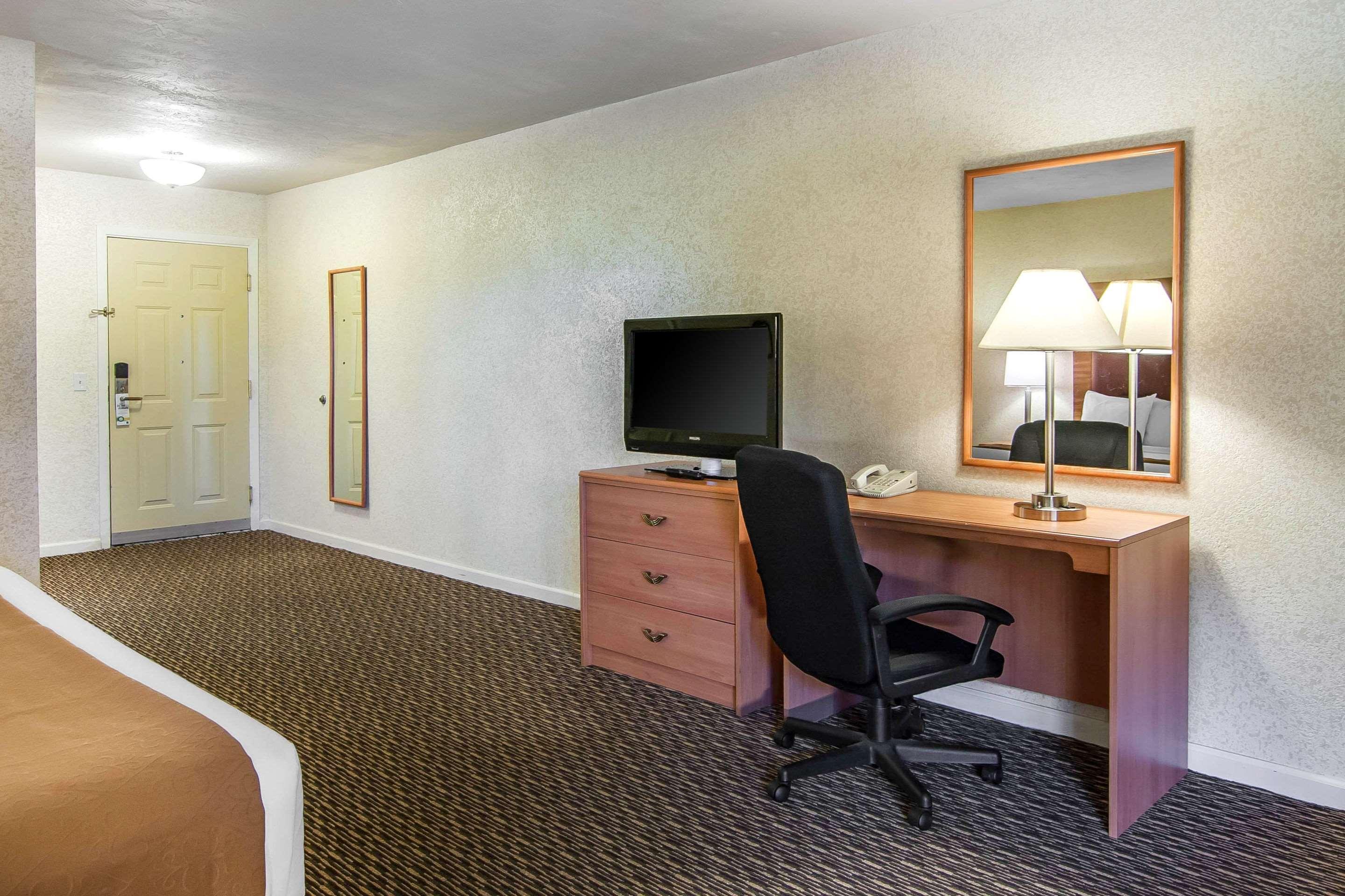 Quality Inn & Suites At Coos Bay North Bend Zewnętrze zdjęcie