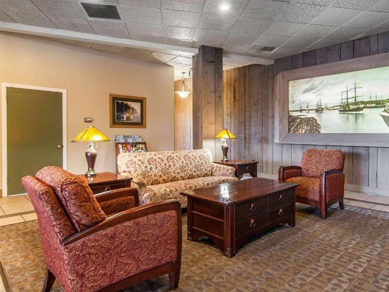 Quality Inn & Suites At Coos Bay North Bend Zewnętrze zdjęcie