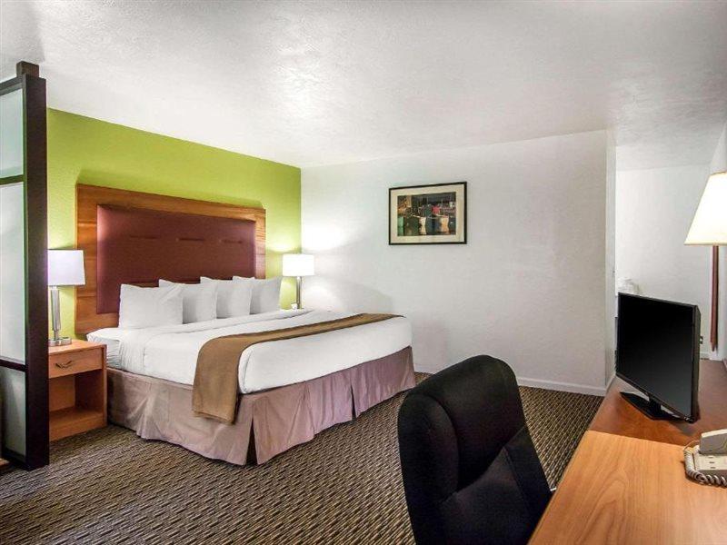 Quality Inn & Suites At Coos Bay North Bend Zewnętrze zdjęcie