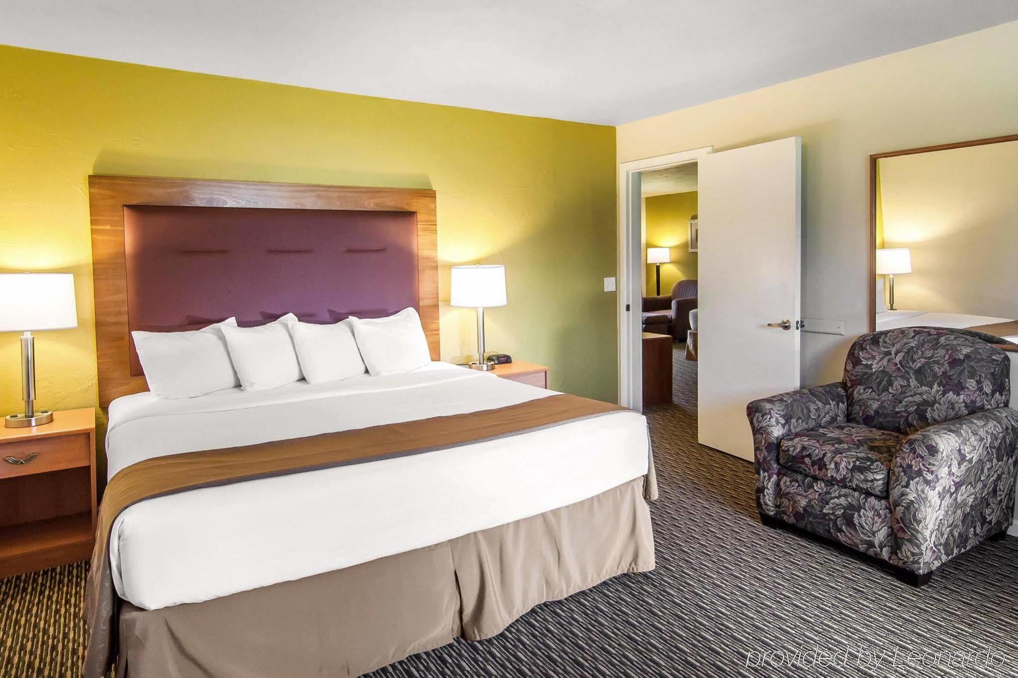 Quality Inn & Suites At Coos Bay North Bend Zewnętrze zdjęcie