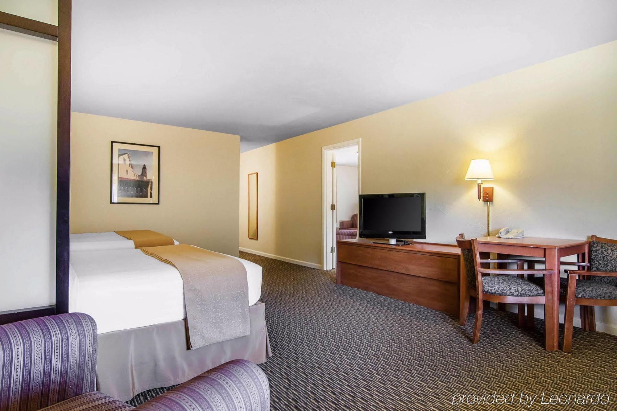 Quality Inn & Suites At Coos Bay North Bend Zewnętrze zdjęcie